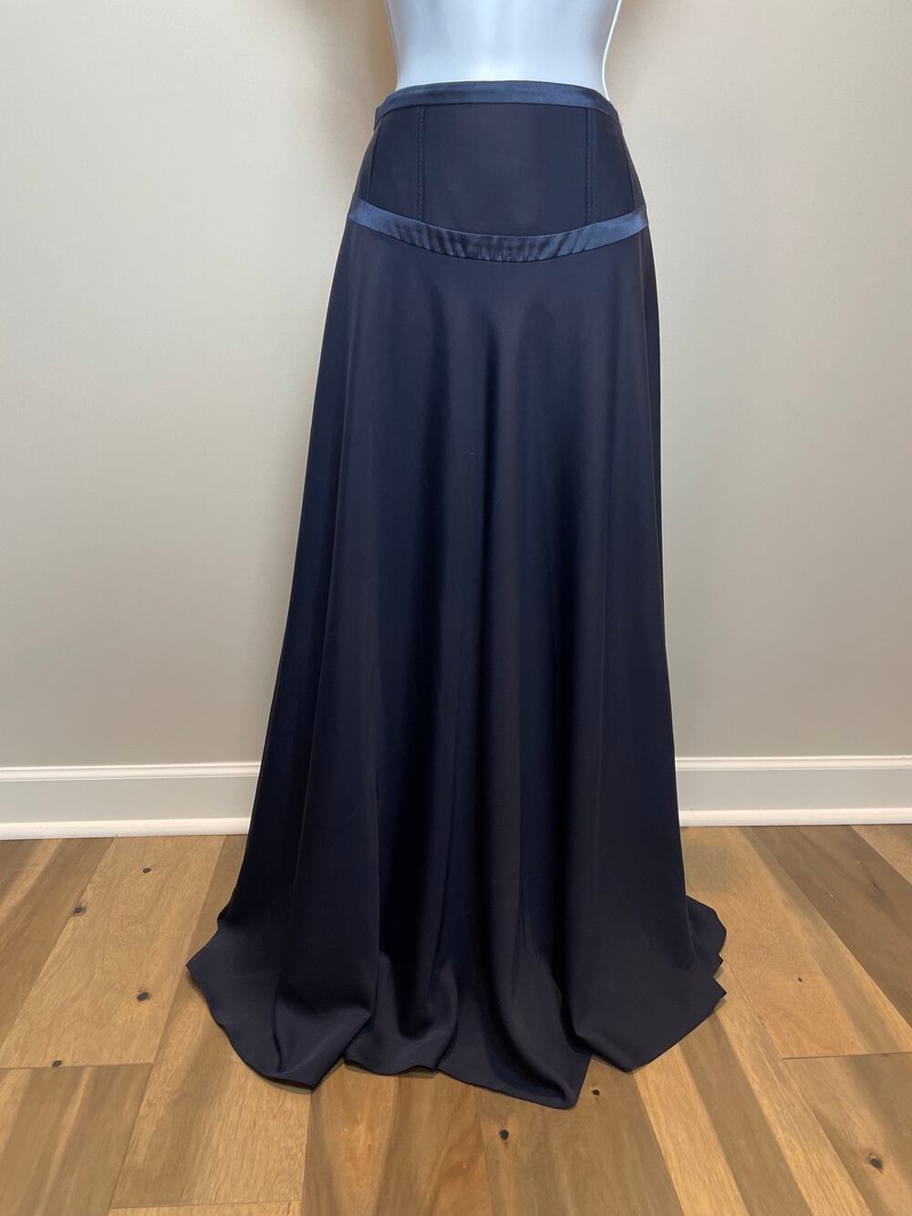 Guzella European Boutique Navy Satin Trim Maxi Skirt Elegant Drape Size 6